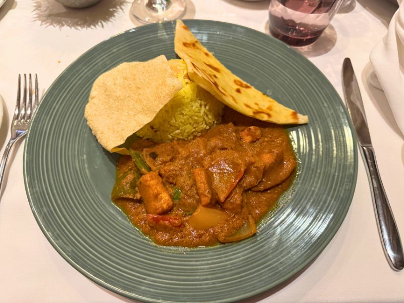 Vegan dining plate on Ambience